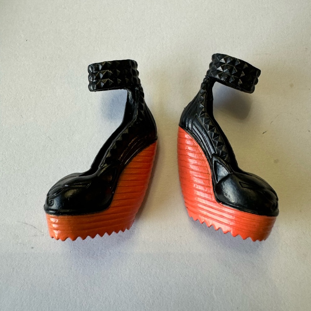 Monster High Torelai heels